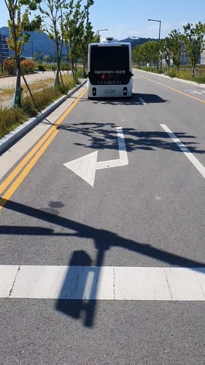 Ohmio shuttle operating in Sejong, South Korea
